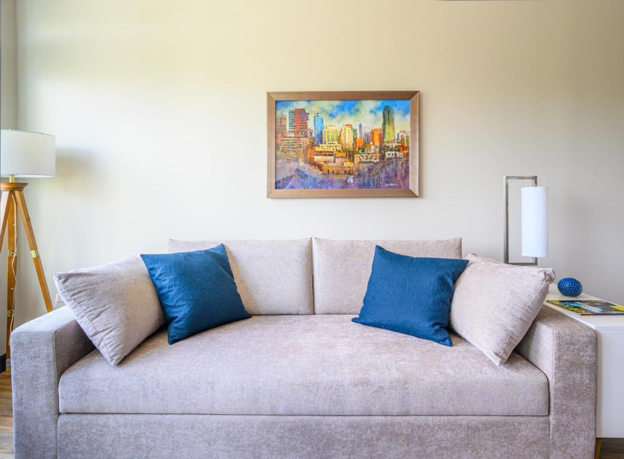 Revisn Apartment ราลลี ภายนอก รูปภาพ